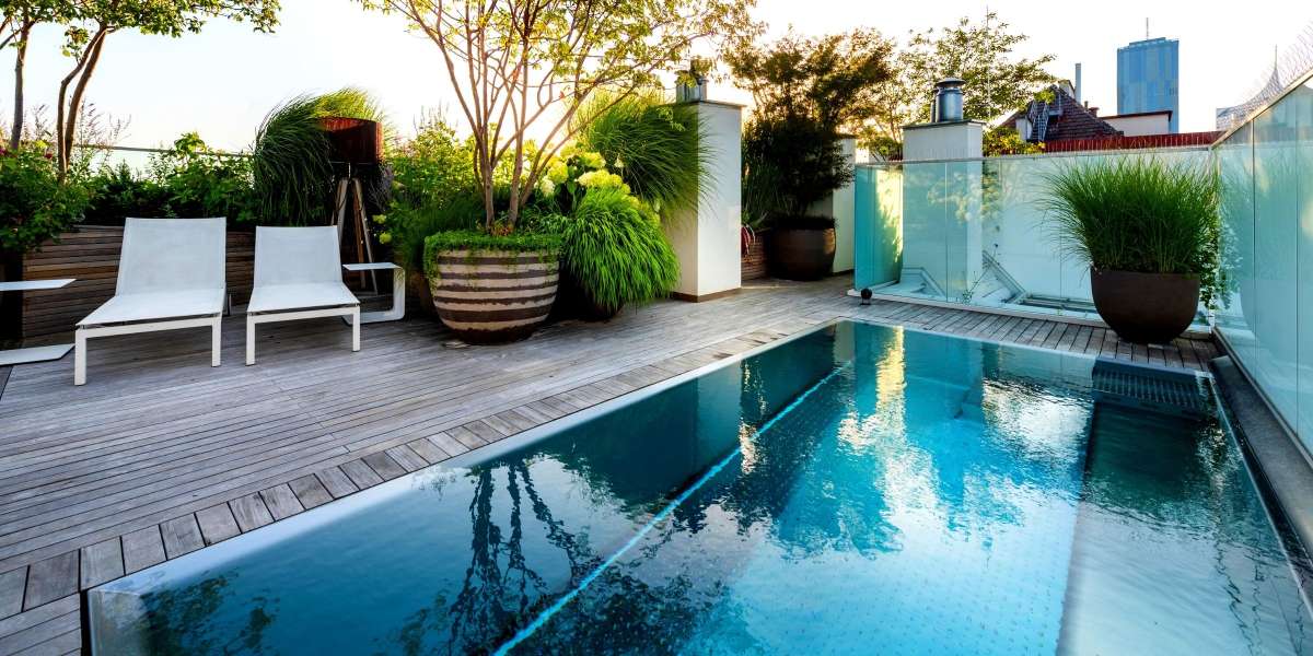 LIFESTYLE PENTHOUSE WITH POOL AND PANORAMIC VIEW